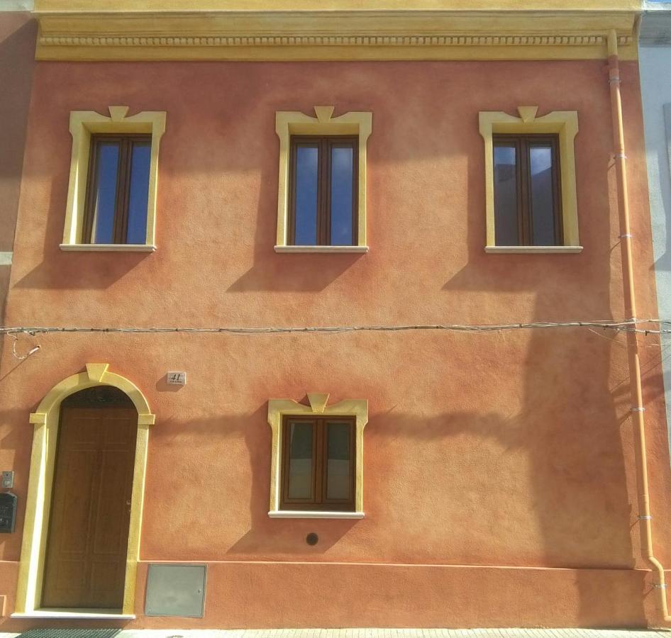 Affittacamere Vicino Al Porto Porto Torres Exterior photo