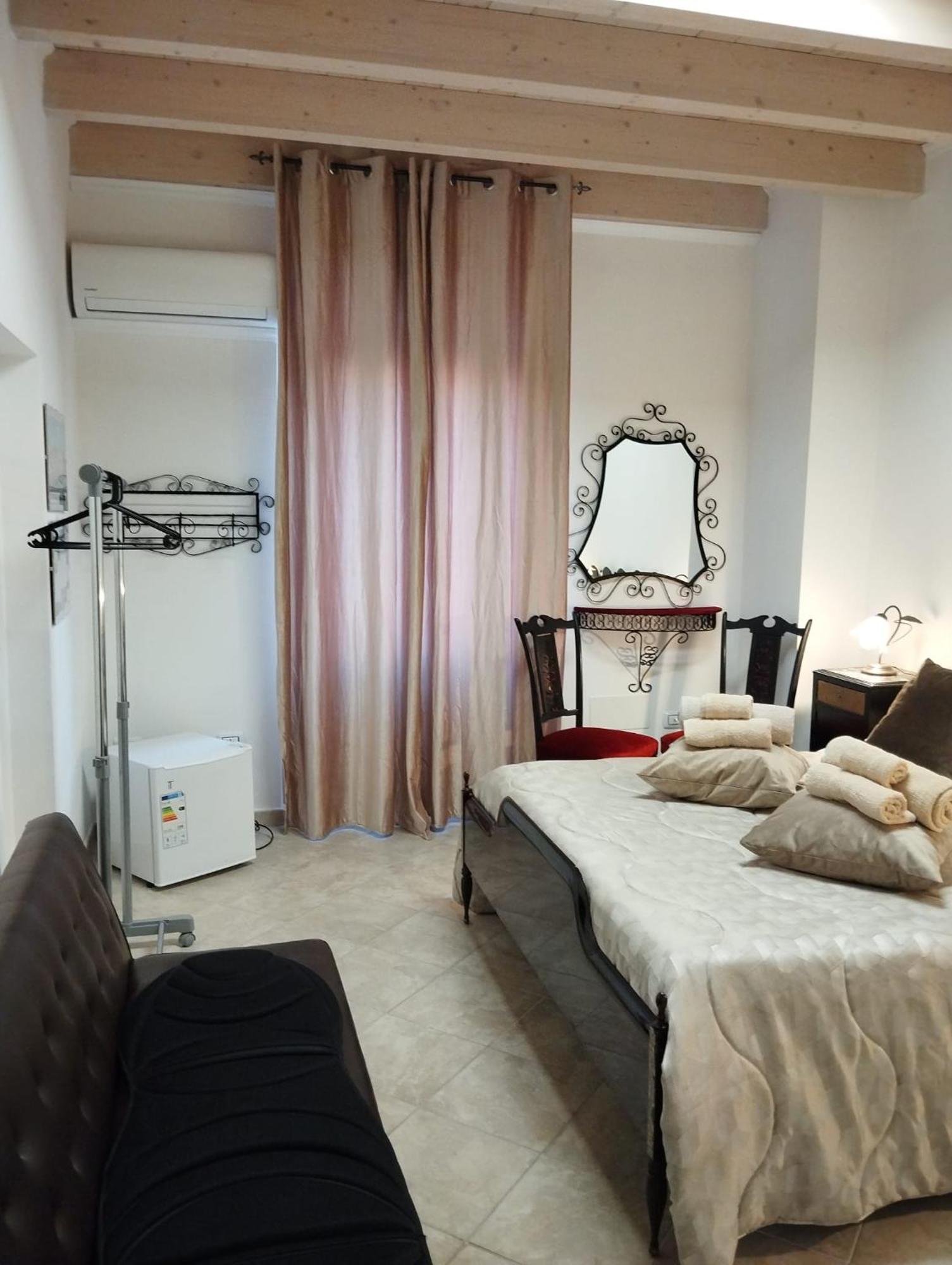 Affittacamere Vicino Al Porto Porto Torres Exterior photo
